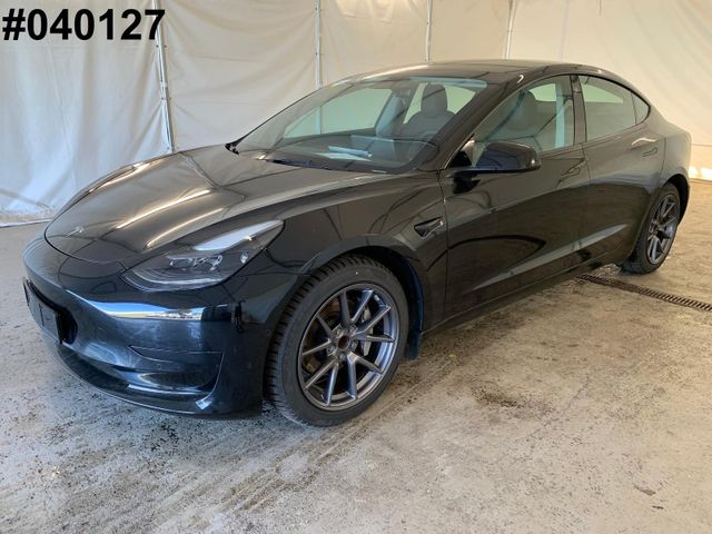 TESLA Model 3 Wärmepumpe Pano Shanghai Autopilot3 ACC
