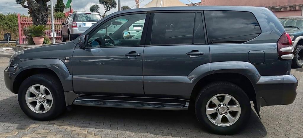 Toyota Land Cruiser