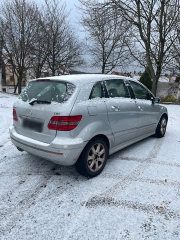 Mercedes-Benz MERCDES BENS B kLASE 200 CDI