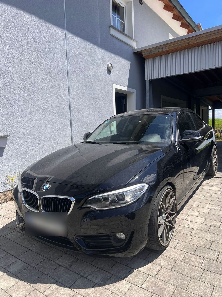 BMW BMW 220i Coupé