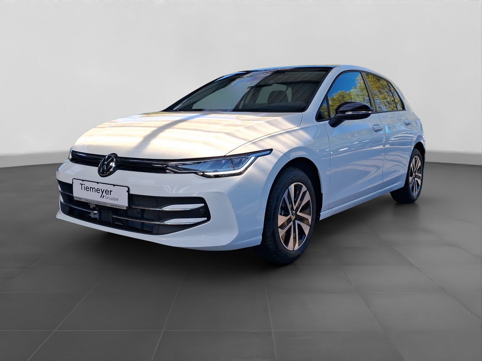 Volkswagen Golf 1.5 eTSI DSG ENERGY PANO ASSIST 360° foto 2