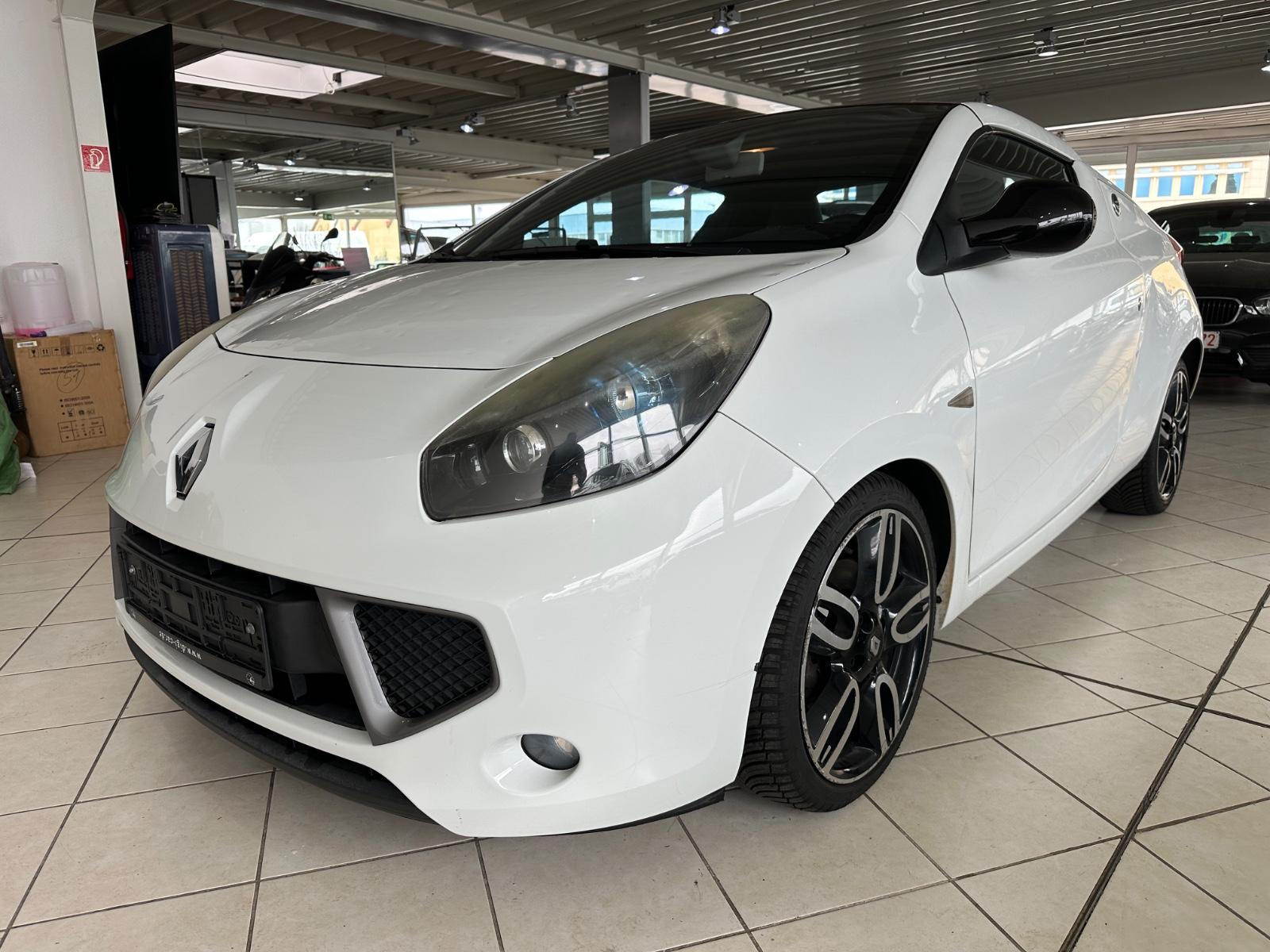 Renault Wind Night & Day