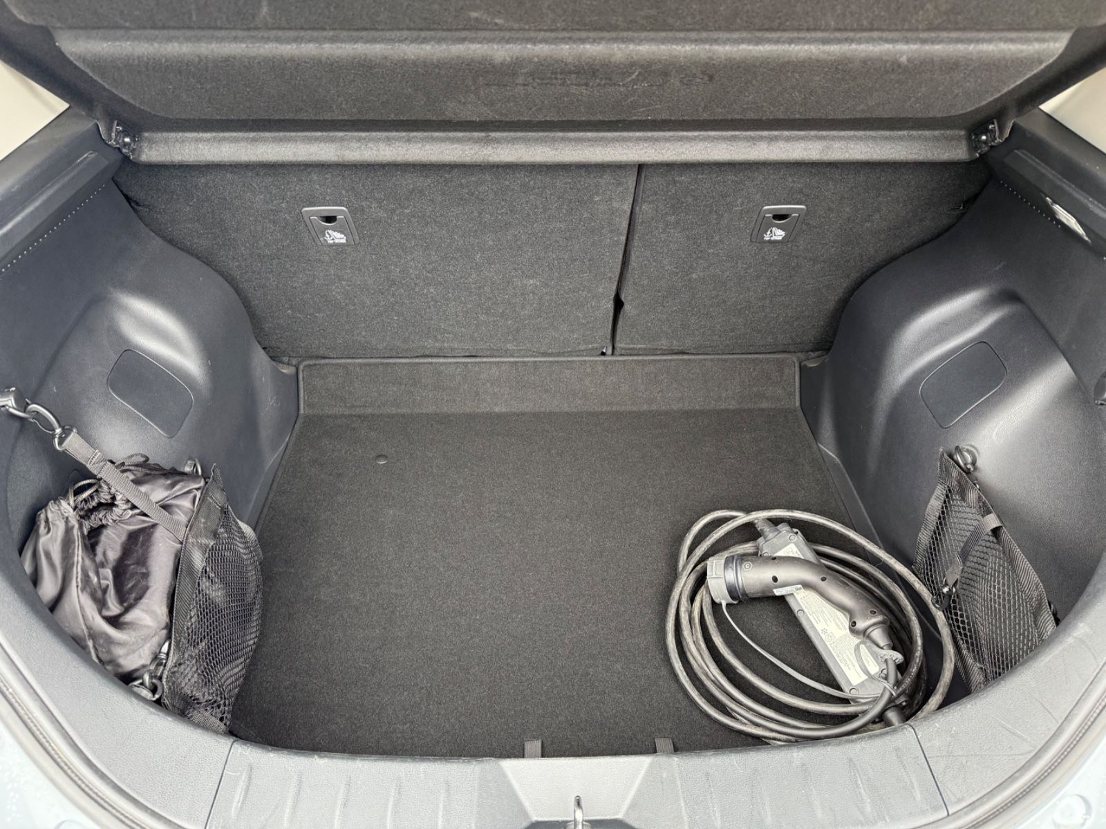 Fahrzeugabbildung Nissan Leaf N-Connecta - 360°, LED, Winter-P.,SOH96%