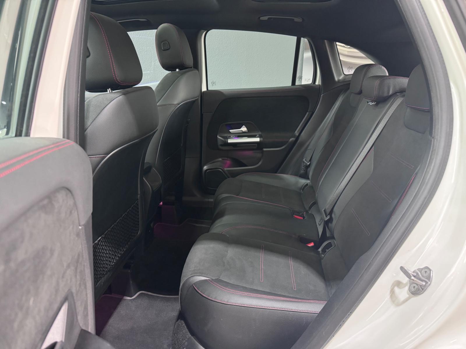 Mercedes-Benz GLA 200 AMG*MEMORY*LED*PANORAMA*AHK*KAMERA