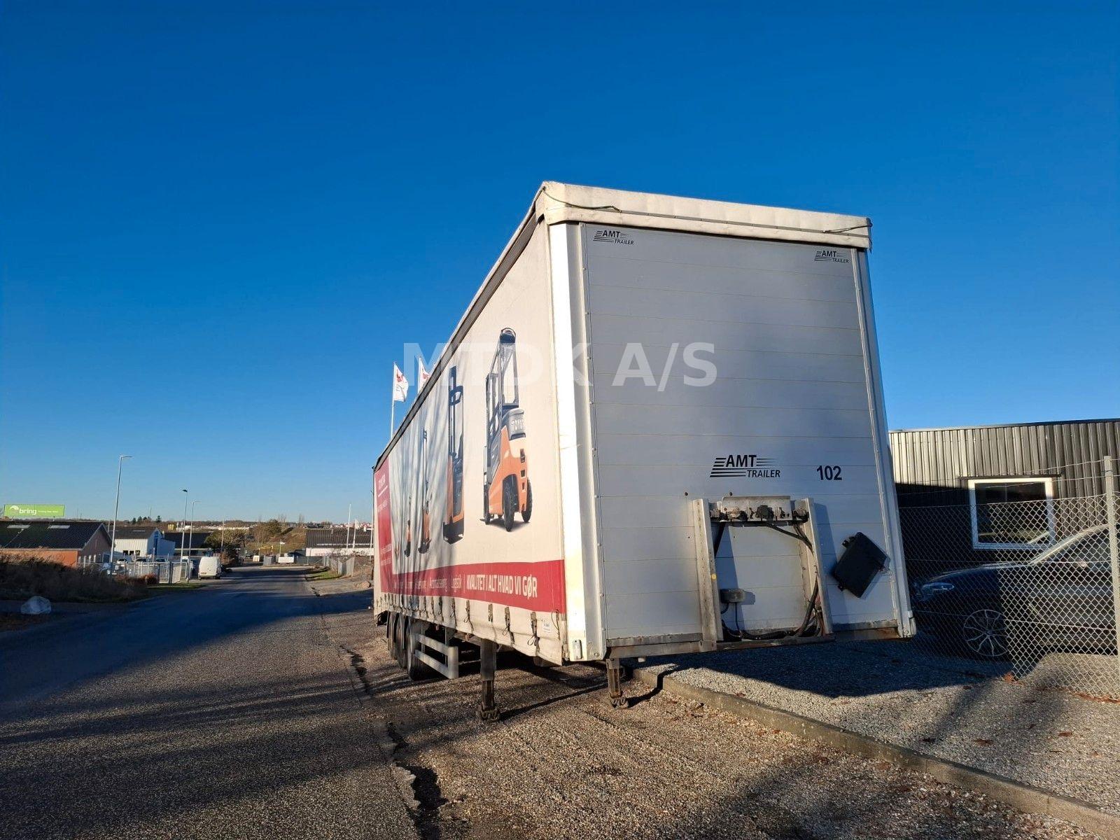 Other D81 Mega-Vorhang mit großer Rampe