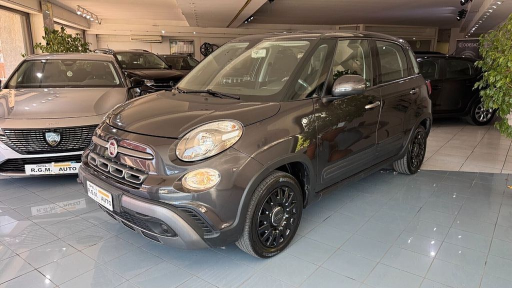 Image of Fiat 500L Cross