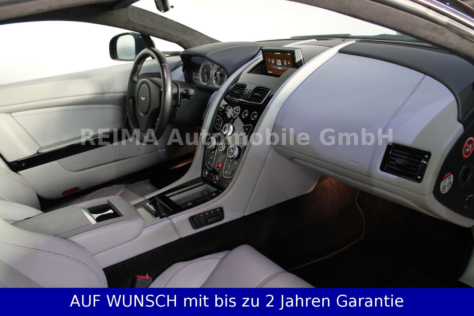 Fahrzeugabbildung Aston Martin V8 Vantage 4,7i, voll Scheckheft gepflegt,