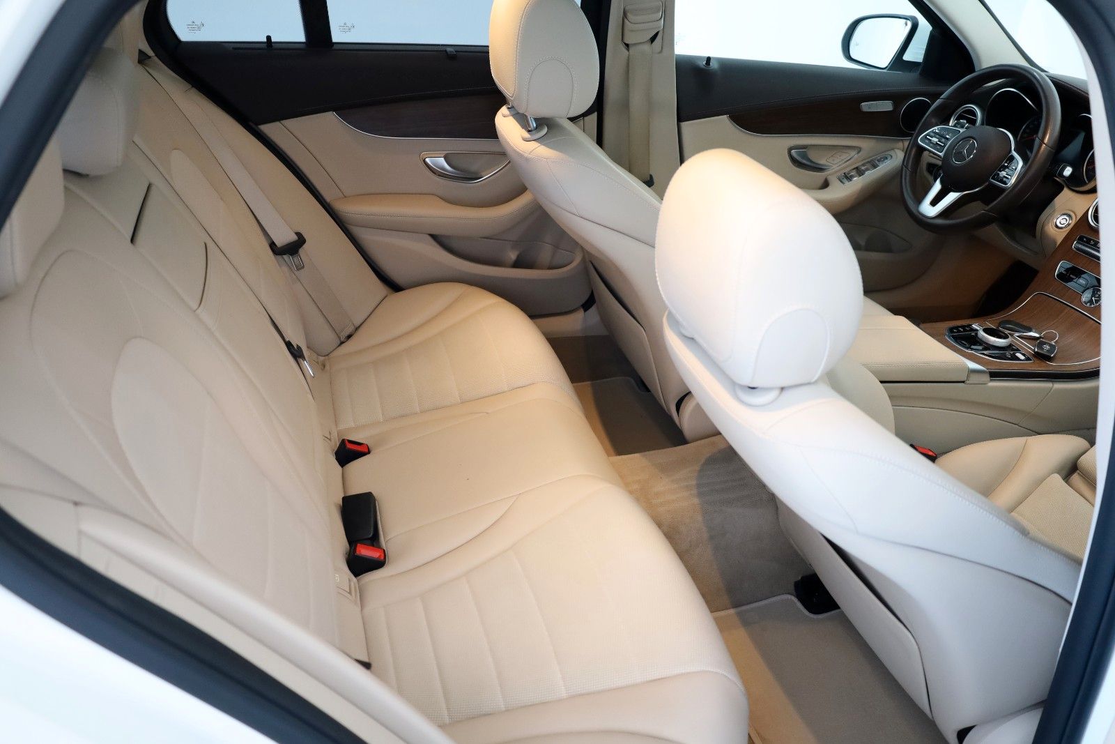 Fahrzeugabbildung Mercedes-Benz C 220d T T.Leder,Navi,LED, Panorama, CarPlay,+WR
