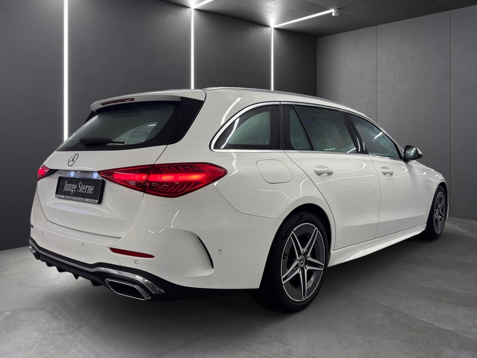 Fahrzeugabbildung Mercedes-Benz C 200 T AMG*AHK*Distronic*360°*Totwinkel*Memory*