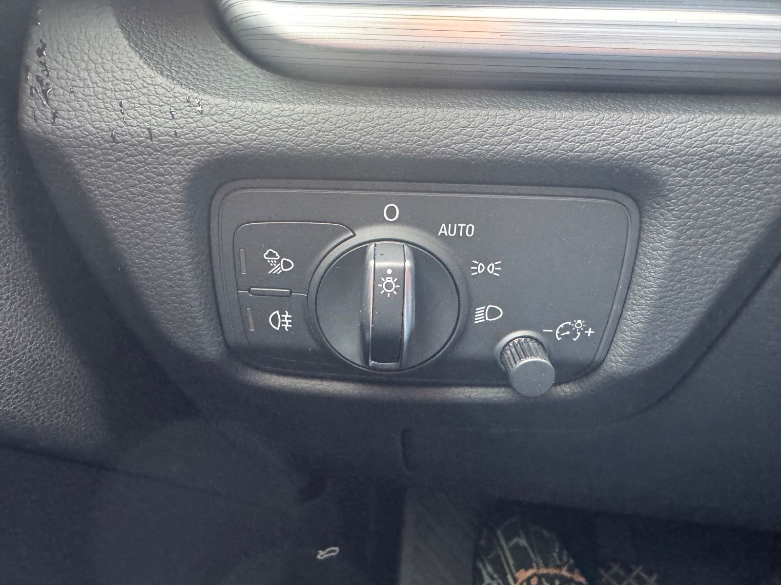 Fahrzeugabbildung Audi A3 Sportback 30 TDI sport Xenon+Navi+Bluetooth