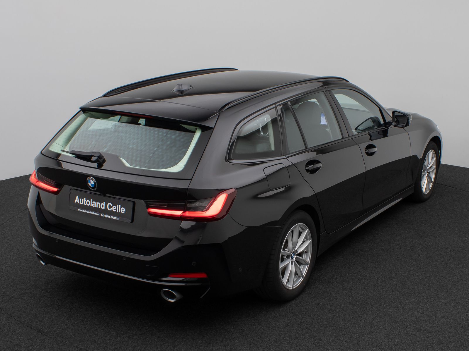 Fahrzeugabbildung BMW 320d Kamera DAB HiFi Leder Komfort Sport LED