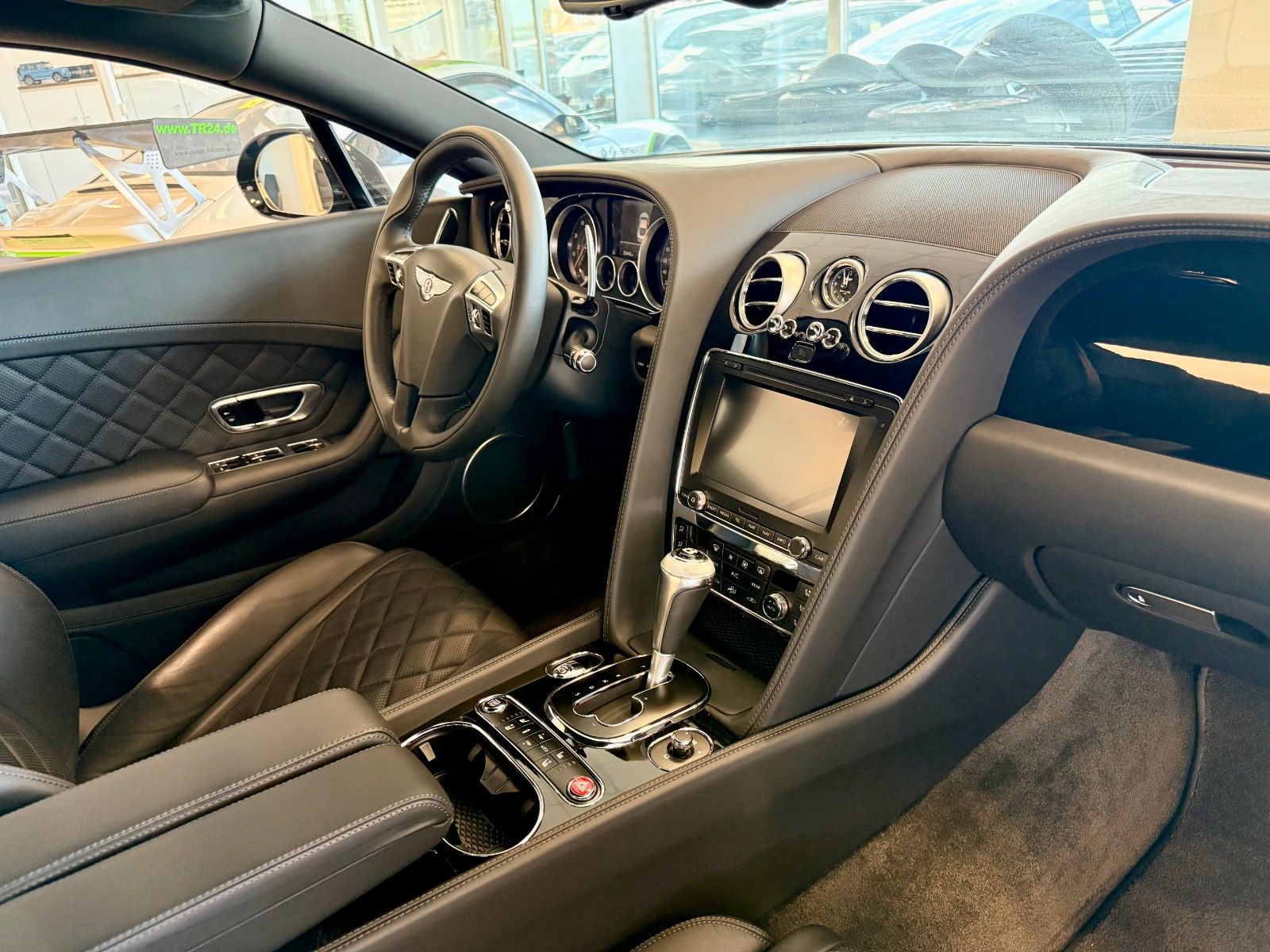 Fahrzeugabbildung Bentley Continental GT V8 S Black Edition Mulliner 1of25