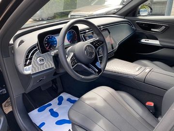 Mercedes E 200 - 12