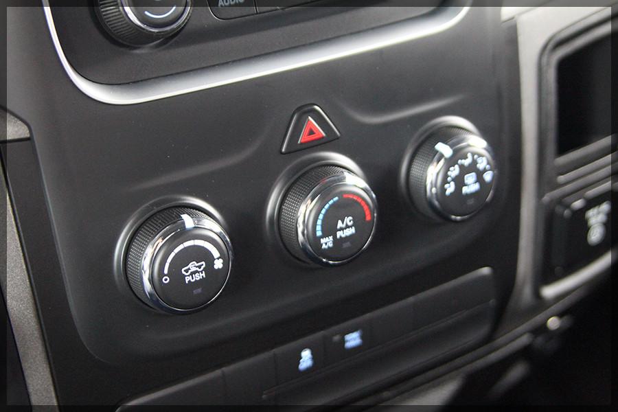 Dodge RAM 5.7 HEM CREW CAB CAM / LEDER / 6 SITZER