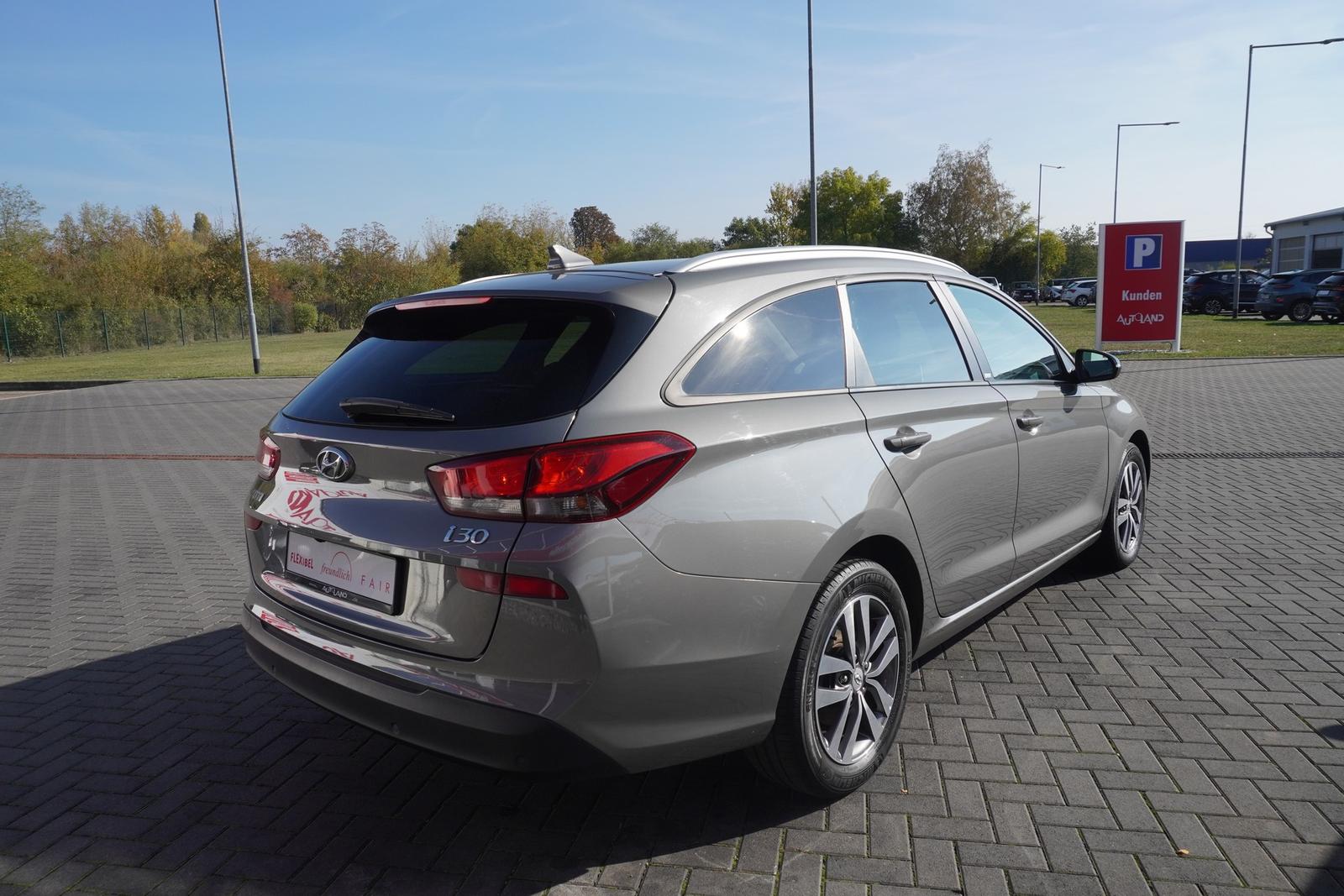 Hyundai i30 Kombi 1.4 T-GDI YES! Navi Kamera Sitzheizung