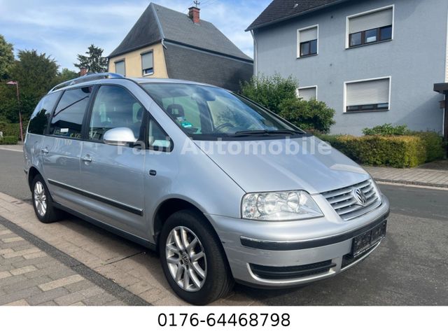 Volkswagen Sharan Freestyle+AUTOMATIK+7SITZER+KLIMAAUTO+AHK