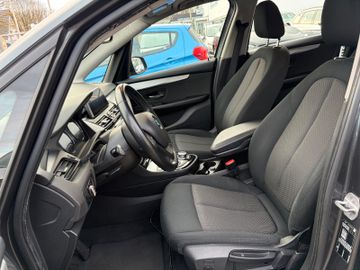 BMW 216 Active Tourer - 11