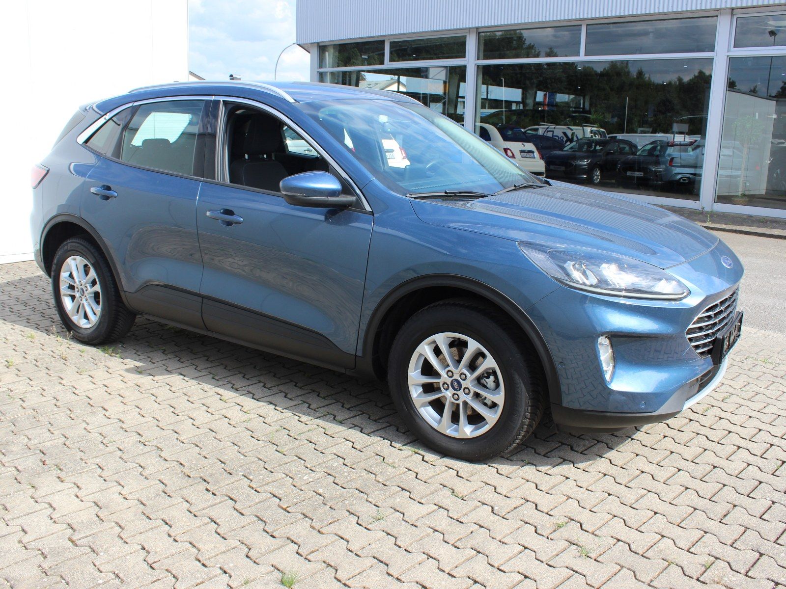 Fahrzeugabbildung Ford Kuga Hybrid Titanium 2,5 Duratec