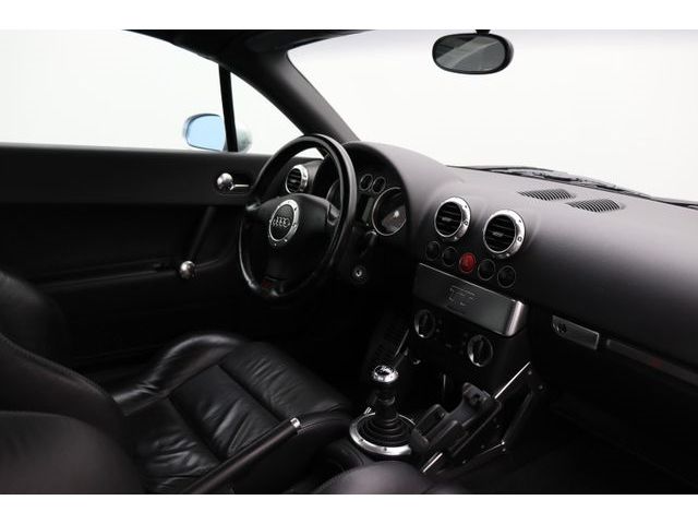 Fahrzeugabbildung Audi TT RoadsterCabrio1.8T