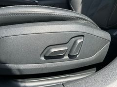 Fahrzeugabbildung Audi A4 Avant 45 TDI edition one quattro ACC LED 360°