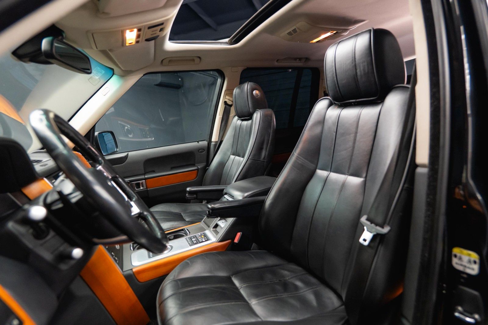 Fahrzeugabbildung Land Rover Range Rover V8 4.4 TD Vogue | Turbo + TÜV NEU