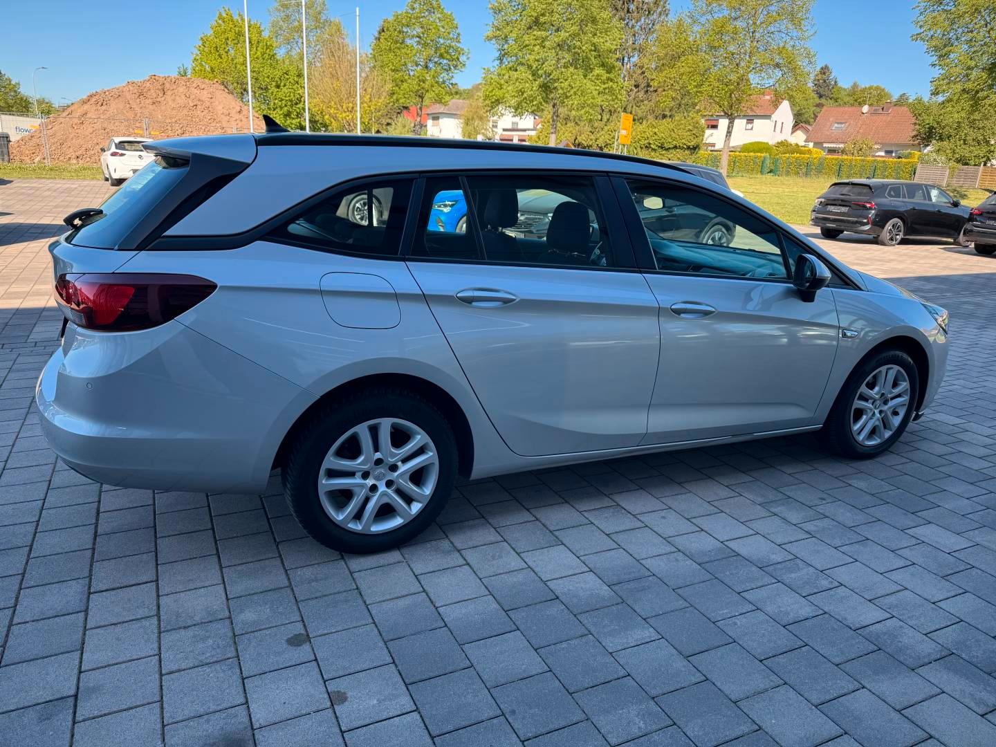 Opel ASTRA 1.6 CDTi  Sports Tourer