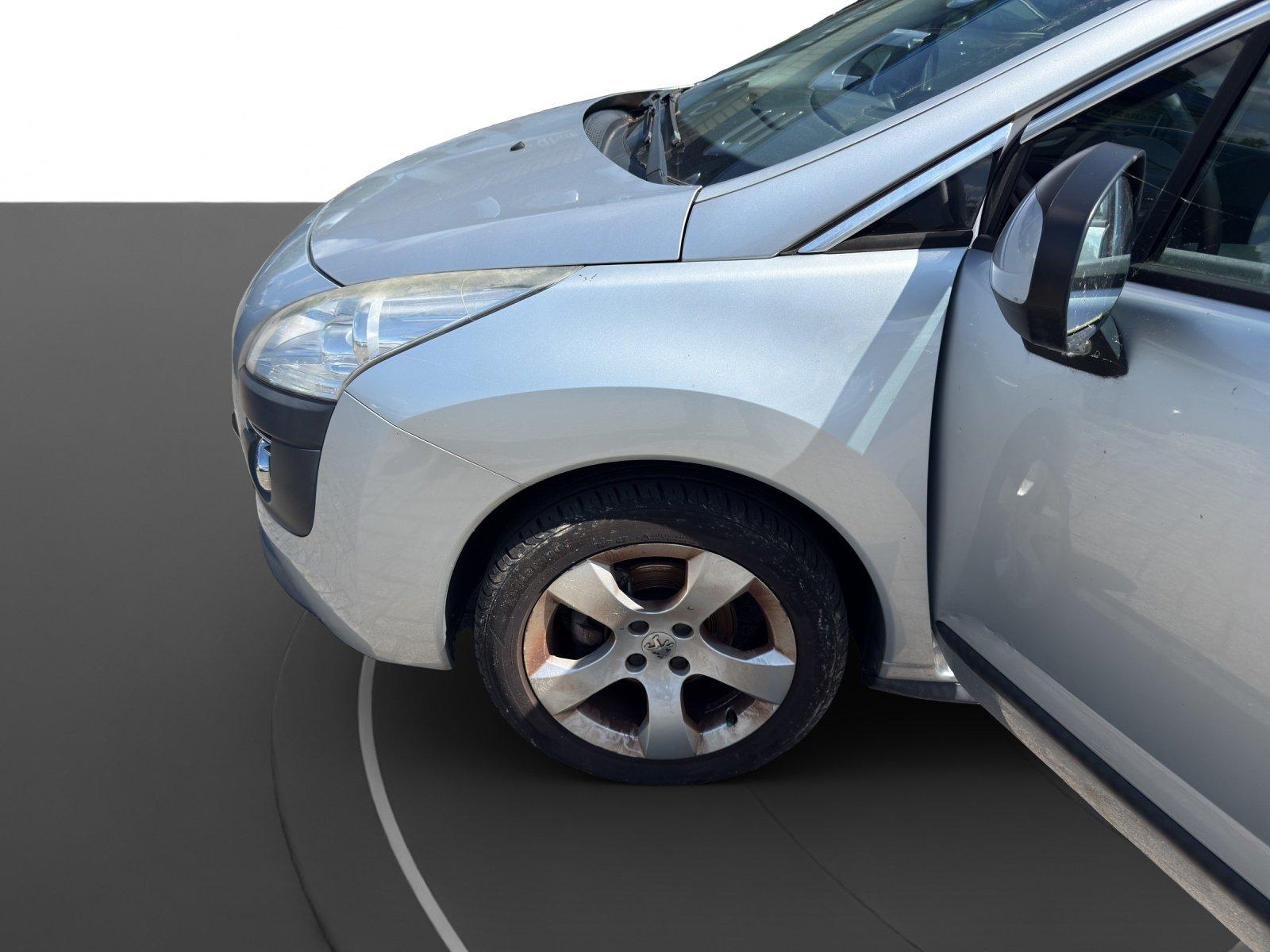 Peugeot 3008 1.6 VTi 120 Active Pano+SHZ+2xKlima+PDC