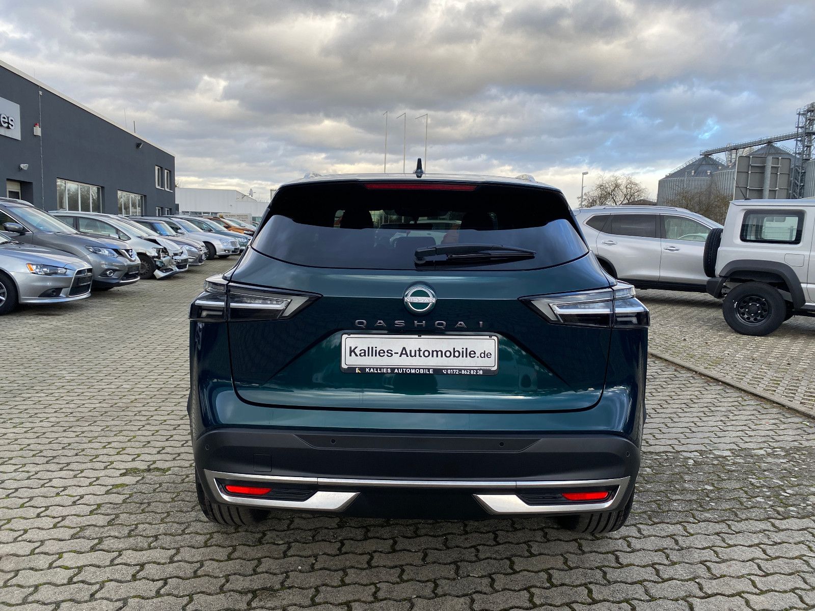 Fahrzeugabbildung Nissan Qashqai 1.3 DIG-T MHEV Xtronic N-Connecta MY2024