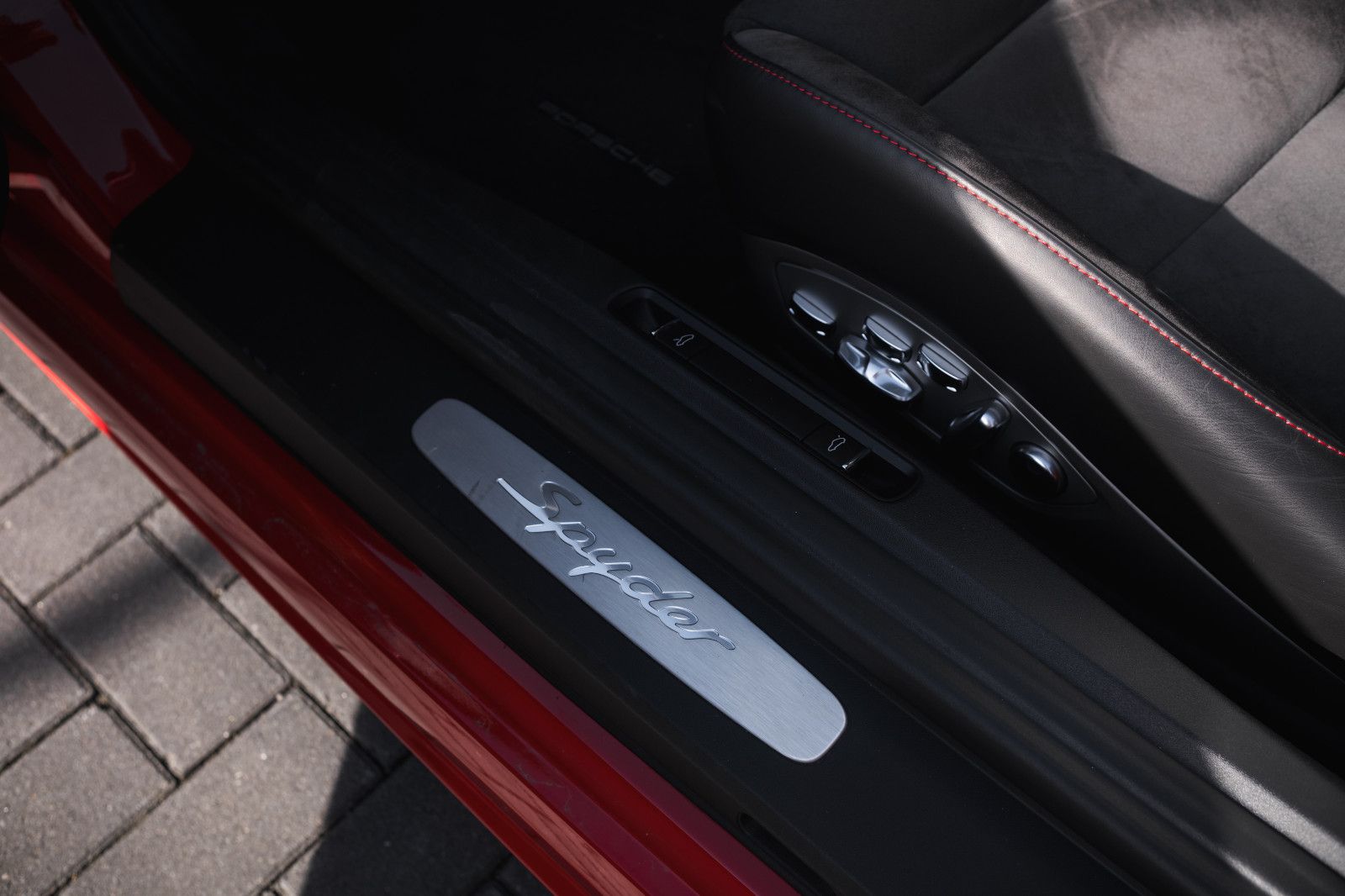 Fahrzeugabbildung Porsche Boxster 718 Spyder-Sport-Chrono-BOSE-Sitzh.