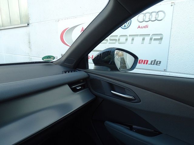 Q3 35 TFSI S-tronic S Line / Tech Plus