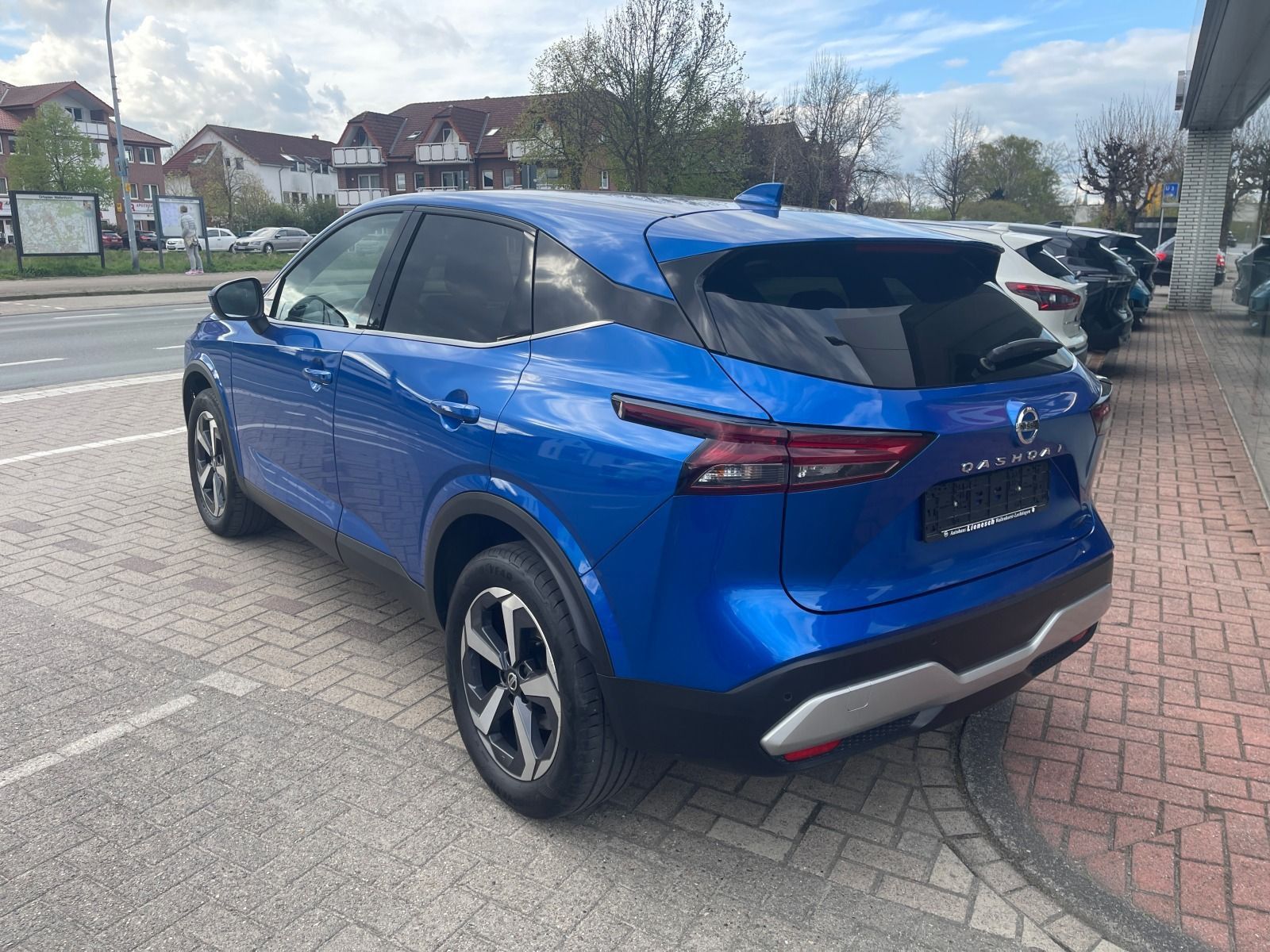Fahrzeugabbildung Nissan Qashqai 1.3 Mild-Hybrid N-Connecta Automatik ACC