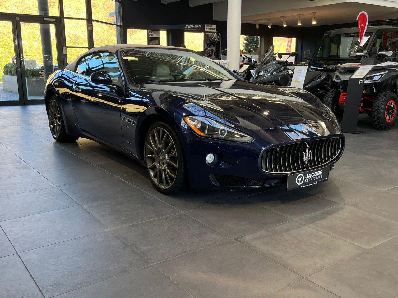 Maserati Grancabrio S Navi Vollleder Klima Einparkhilfe