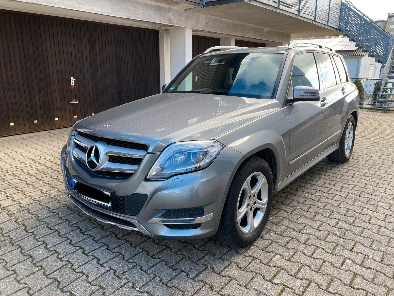 Mercedes-Benz GLK220 2013 — вигляд ззаду