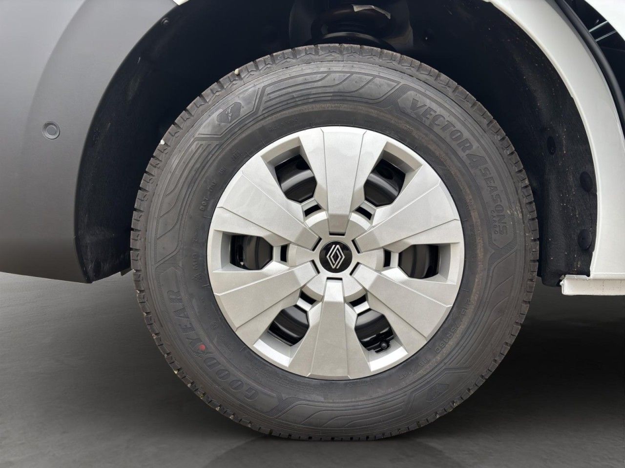 Renault Master - Bild 4