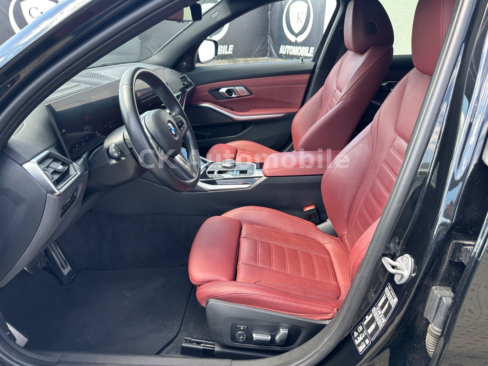 Fahrzeugabbildung BMW M340d xDrive Touring/Navi/Head-Up/Pano/360°/LED