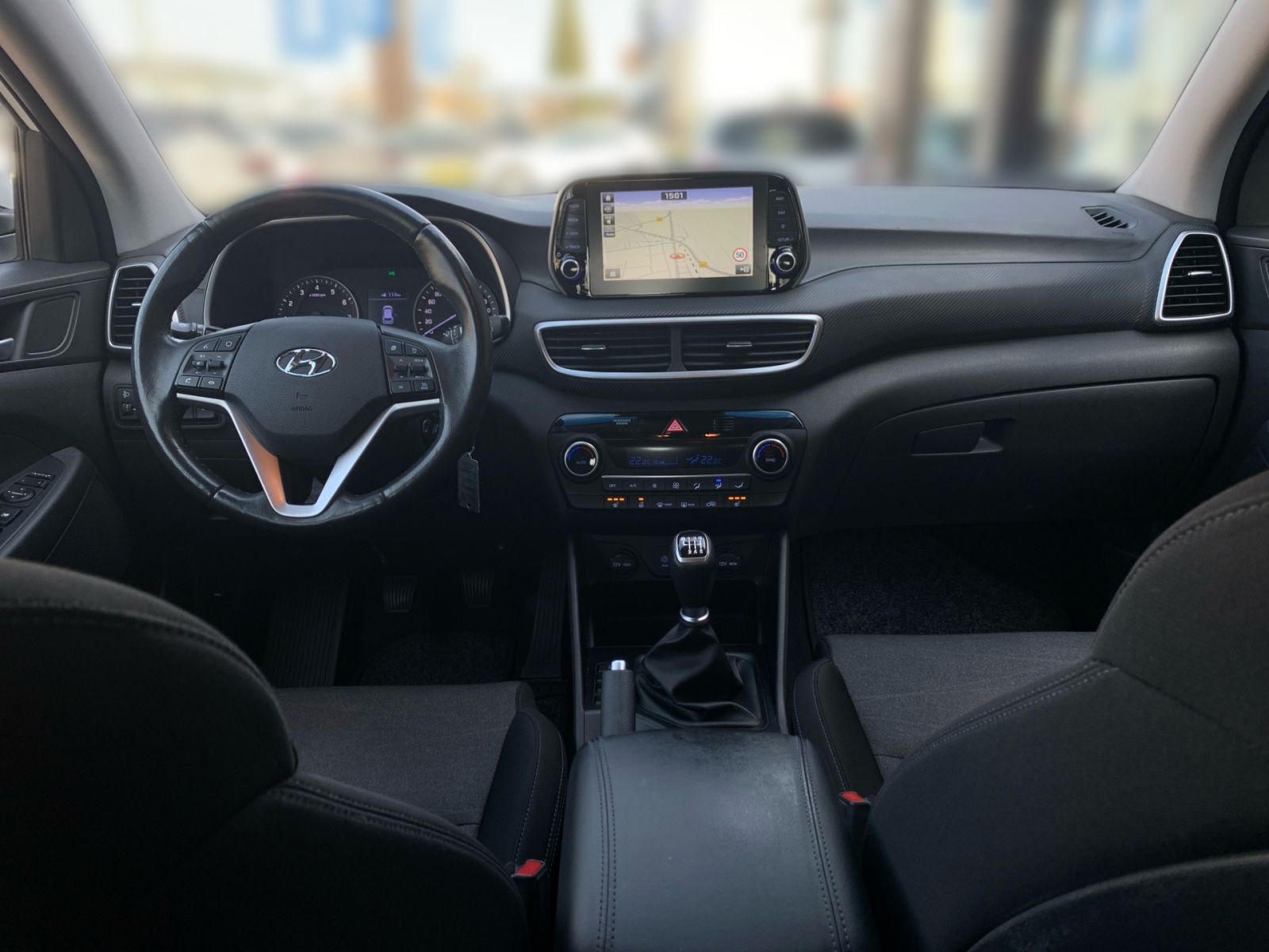 Fahrzeugabbildung Hyundai TUCSON 1.6 Advantage Navi 8xbereift