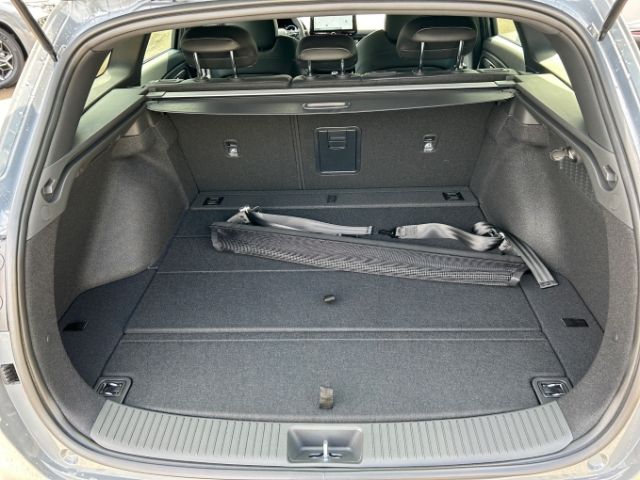 Fahrzeugabbildung Hyundai i30 FL Kombi MJ25 1.5 Benzin Turbo 7-DCT (48V) N