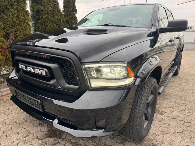 Dodge RAM 1500 5,7L CREW CAB Classic LED/Leder