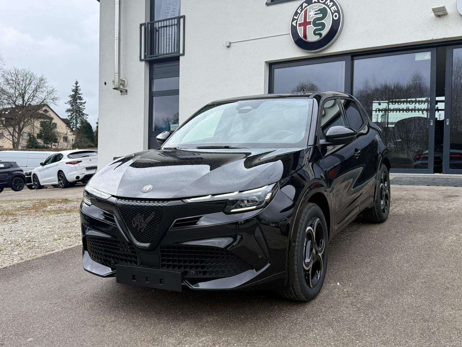 Fahrzeugabbildung Alfa Romeo Junior Ibrida 1.2 VGT 48V-Hybrid 107 kW Ti