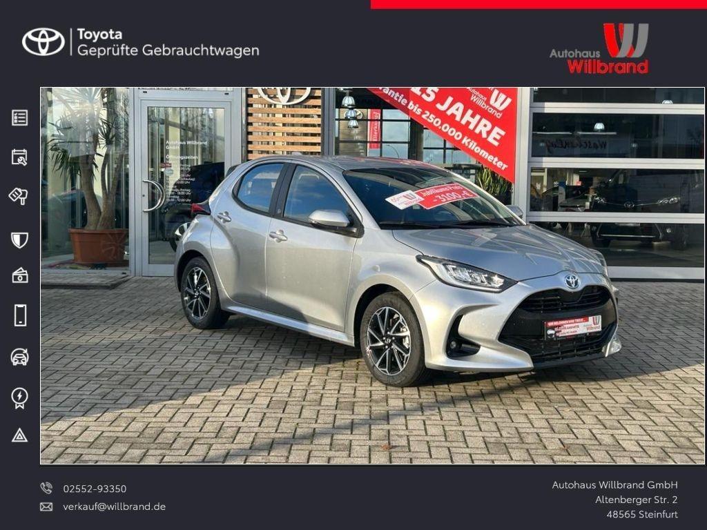 Toyota Yaris Hybrid Team D Comfort Paket LED ACC Apple 