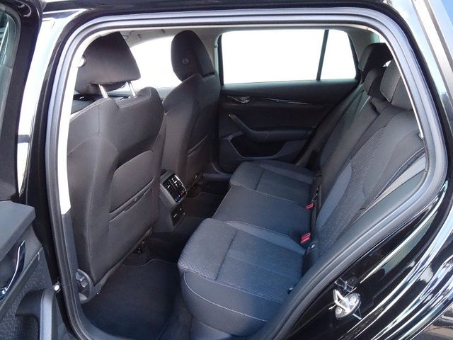 Octavia Combi 1.0 TSI Clever - LED / Navi / AHZV