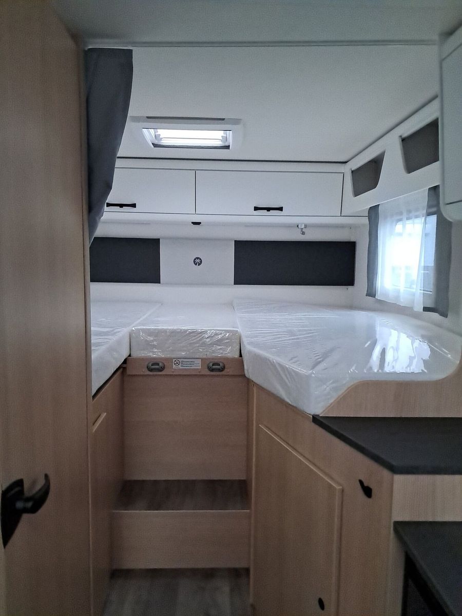 Fahrzeugabbildung Sunlight Adventure T 67S Automatik, Dörr Edition, TV