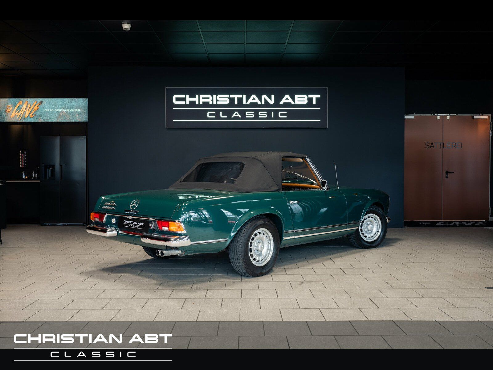 Fahrzeugabbildung Mercedes-Benz SL 280 Pagode