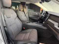 VOLVO XC60 B4 LED CAM NAVI LED AHK GARANTIE ACC!