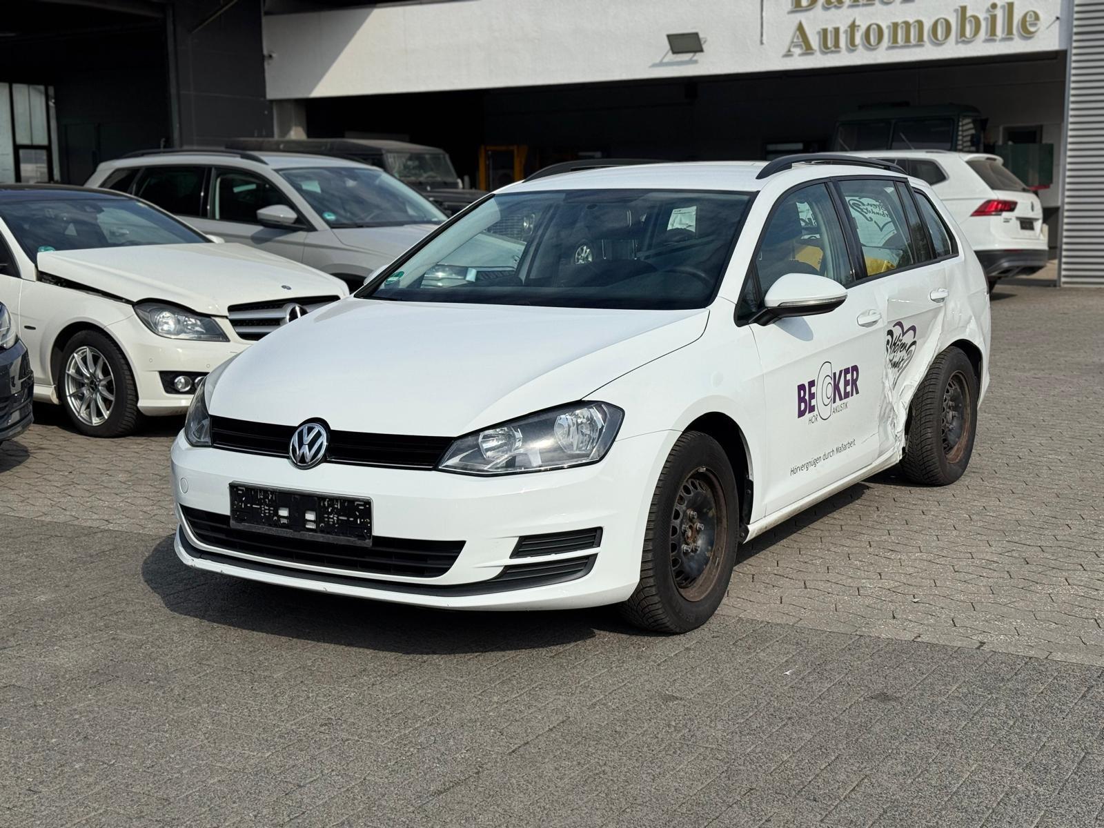 Volkswagen Golf 2015 — interior