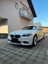 BMW F10 520d - BMW 520: F10