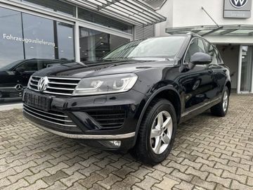 Volkswagen Touareg - 2