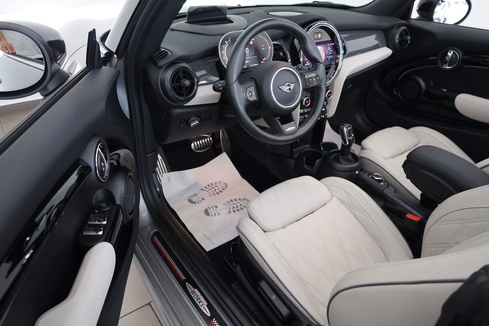 Fahrzeugabbildung MINI Cooper S JCW Trim Leder,Nani,LED,HUD,Apple CarP.
