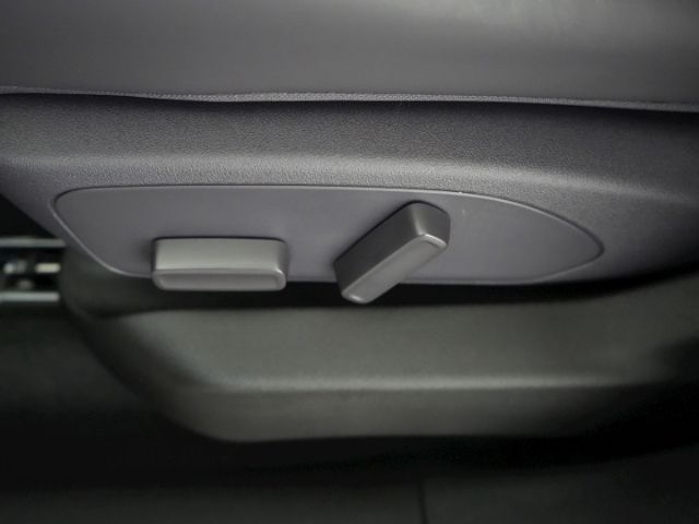 C10 DESIGN 69,9 kWh AT+NAVI+360 GRAD KAMERA+SITZ