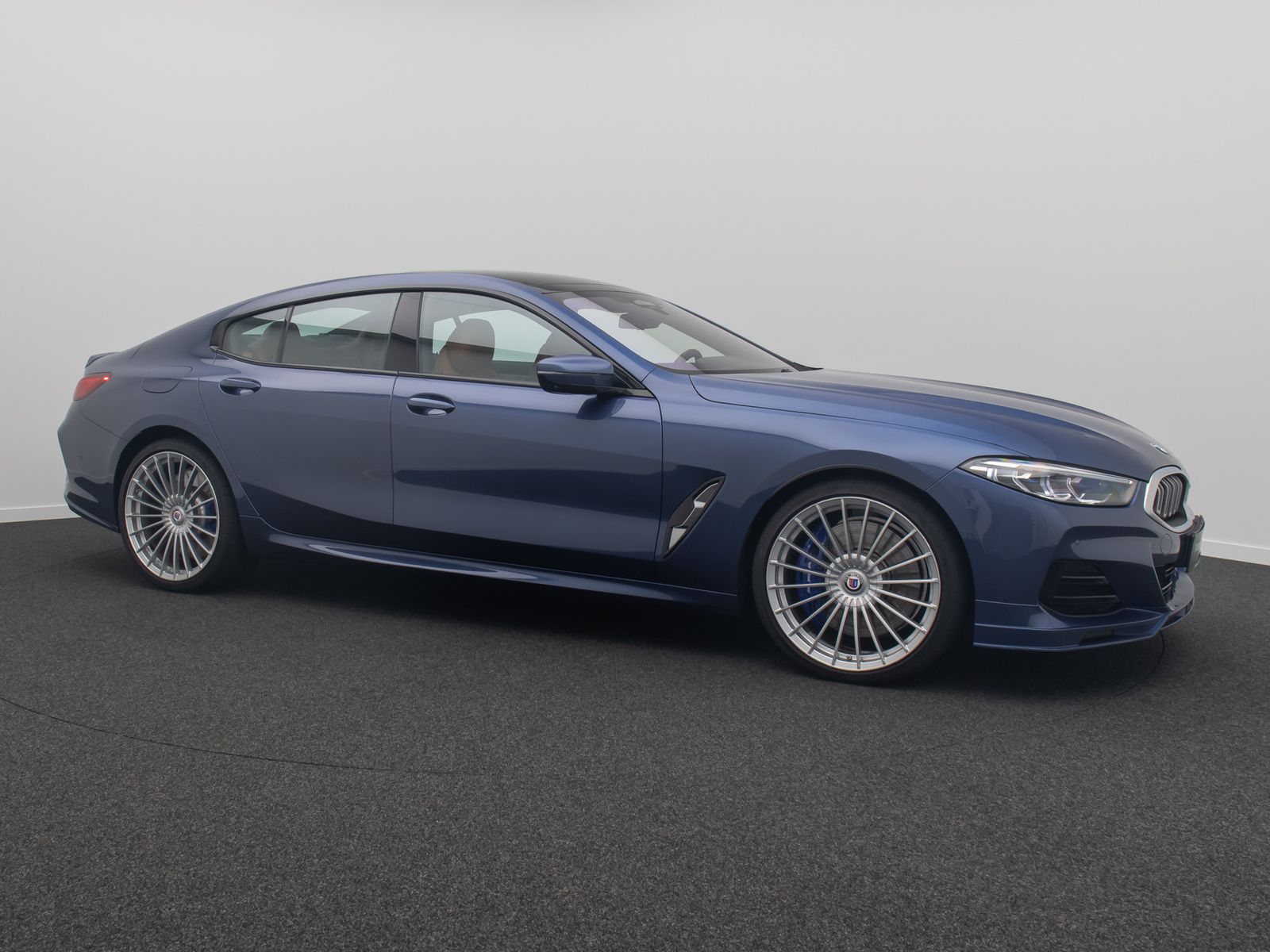 Fahrzeugabbildung ALPINA B8 4.4 Bi-Turbo 360&deg; DAB Laser Individual 21Zoll